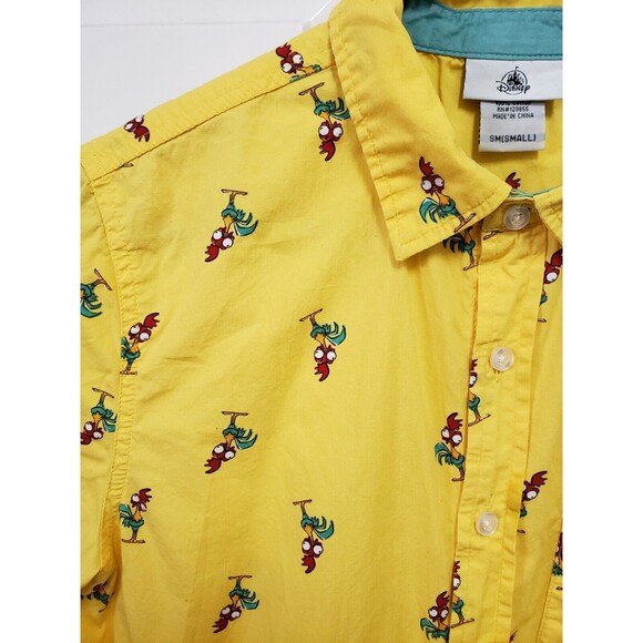 Disney Parks 2020 Moana Hei Hei Button Front Camp Shirt Size Adult SMALL - Picture 2 of 4